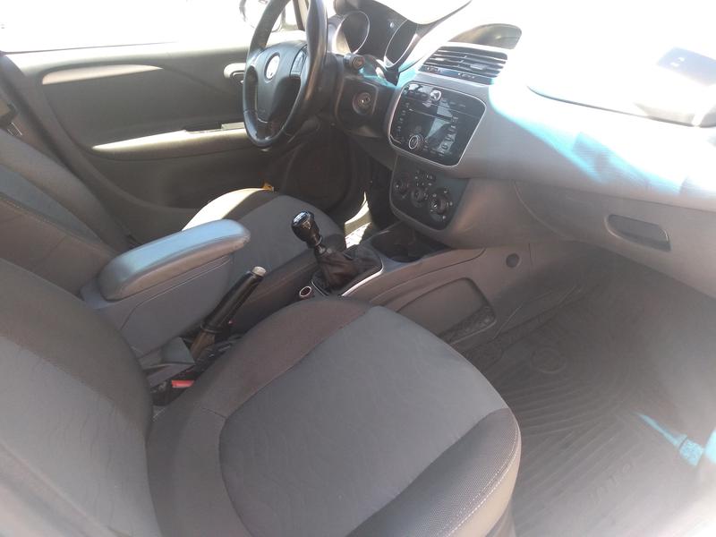 Fiat Punto • 2013 • 115,000 km 4