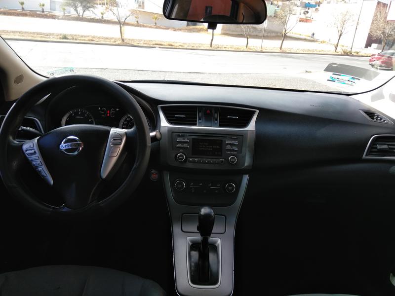 Nissan Sentra • 2015 • 90,000 km 4