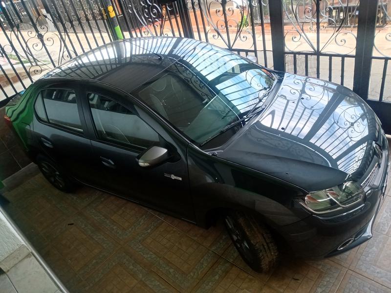 Renault Logan • 2017 • 10,000 km 6