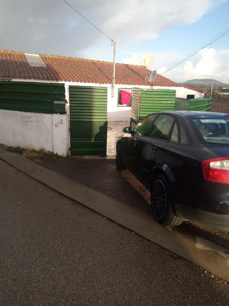 Audi A4 • 2002 • 255,000 km 5