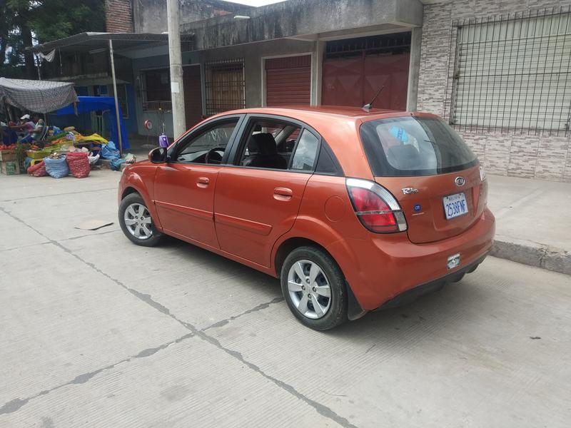 Kia Rio • 2011 • 87,600 km 1