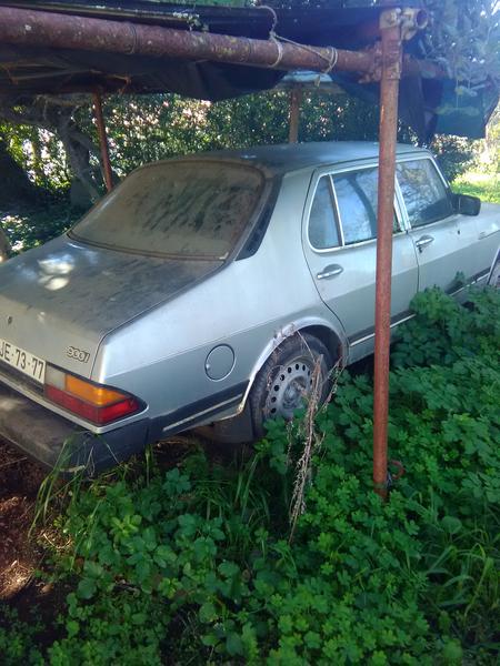 Saab 900 • 1984 • 245,000 km 1