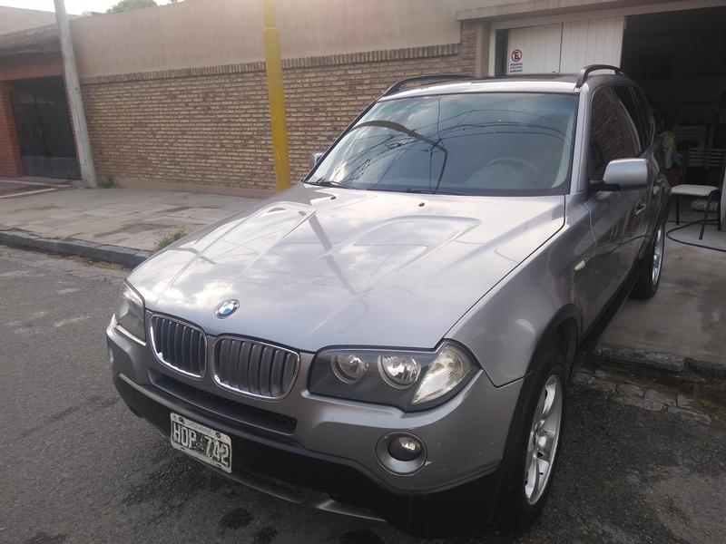 BMW X3 • 2008 • 292,000 km 8