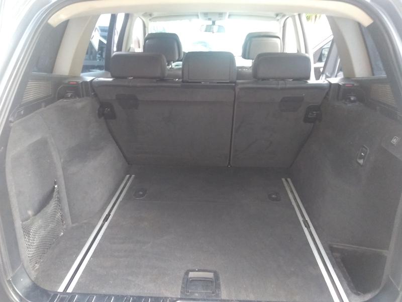 BMW X3 • 2008 • 292,000 km 10