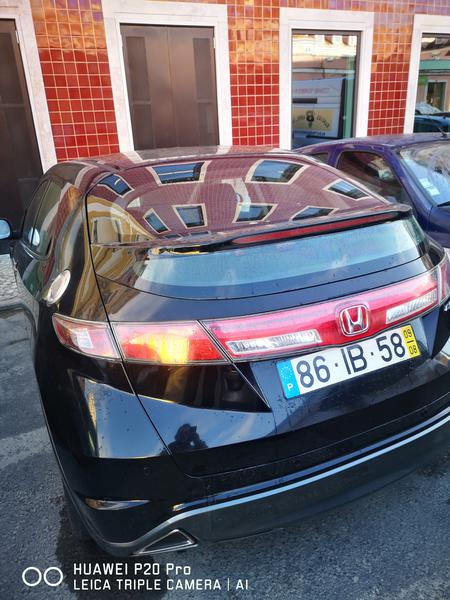 Honda Civic • 2009 • 92,000 km 1