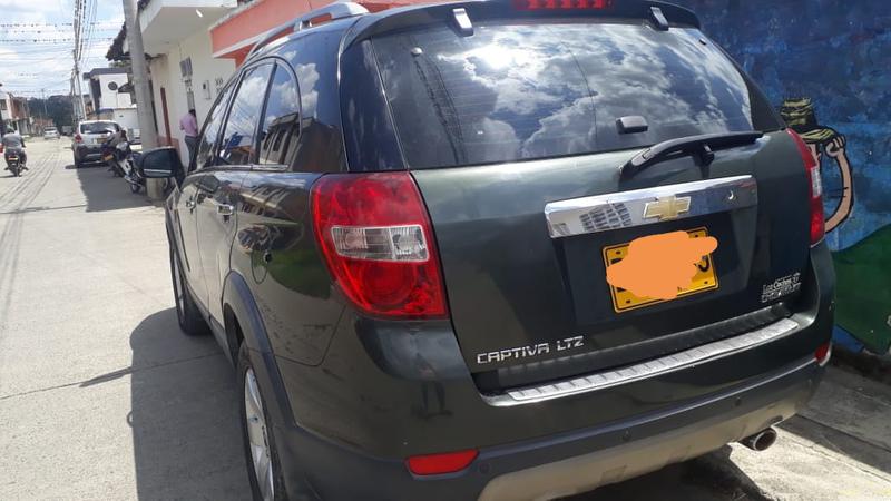 Chevrolet  • 2009 • 111,400 km 3