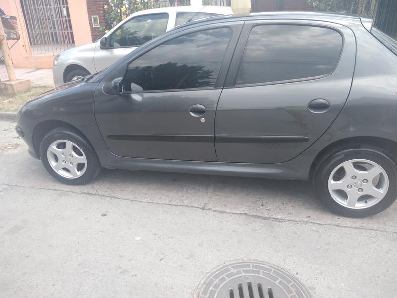 Peugeot  • 2012 • 115,000 km 1