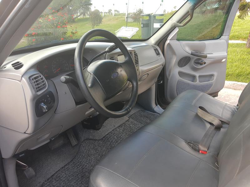 Ford F-150 • 1998 • 15,000 km 7