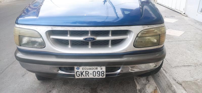 Ford Explorer • 1998 • 403,000 km 8
