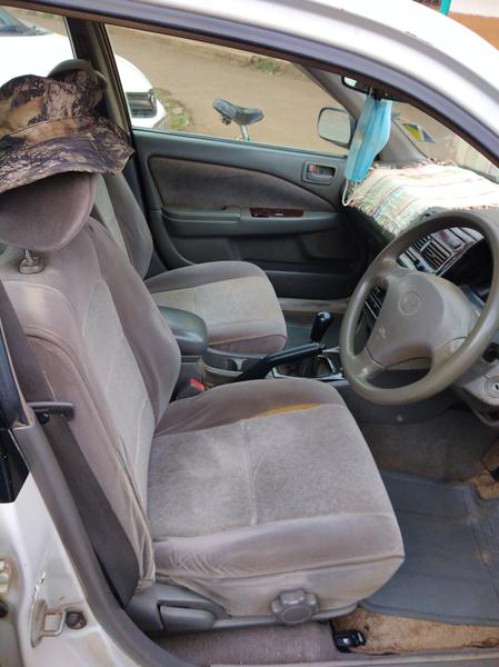 Toyota Corona • 2000 • 112,000 km 3