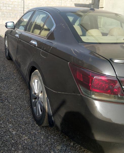 Honda Accord • 2011 • 102,086 km 10