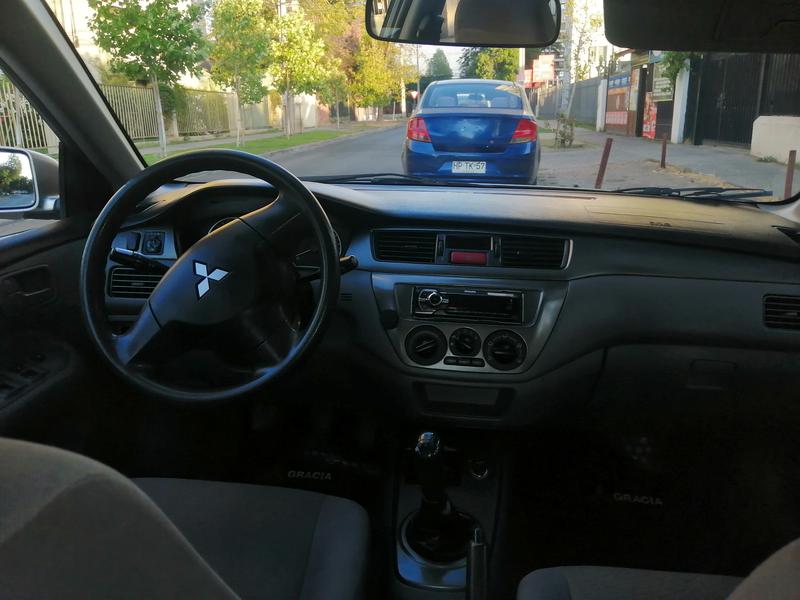 Mitsubishi Lancer • 2011 • 182,000 km 8