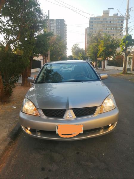 Mitsubishi Lancer • 2011 • 182,000 km 3