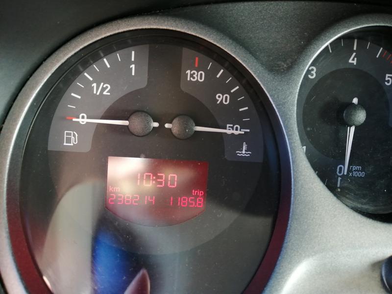 Seat Leon • 2005 • 240,000 km 1