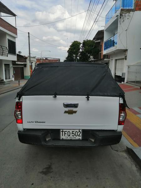 Chevrolet Luv • 2012 • 205,000 km 1