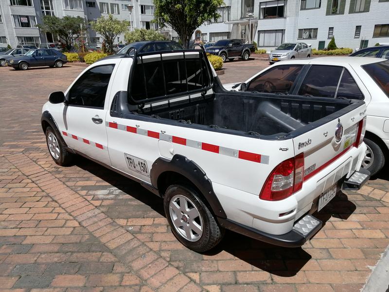 Fiat Strada • 2012 • 159,000 km 10