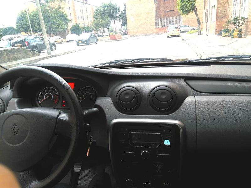 Renault Logan • 2014 • 54,000 km 6