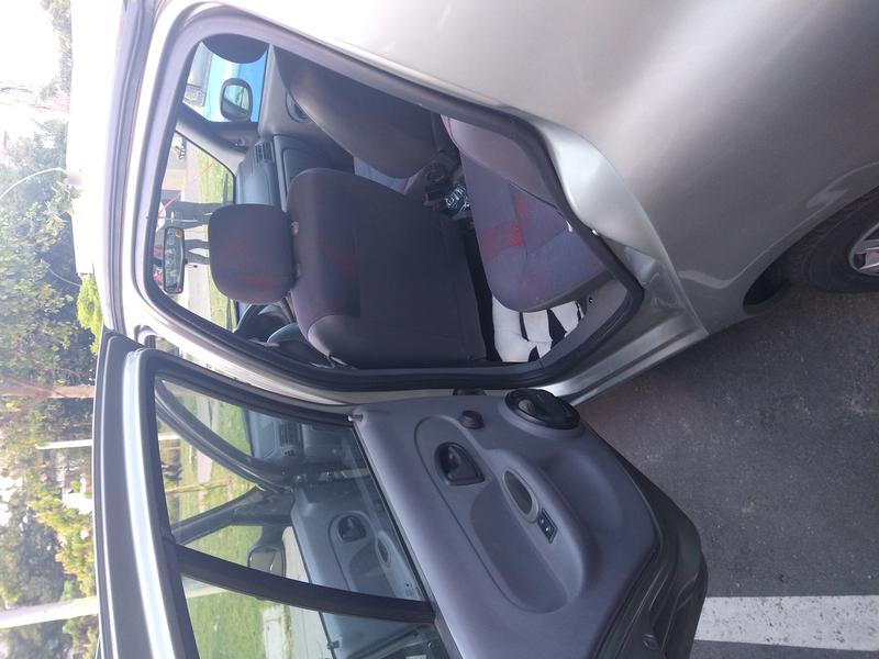 Renault Symbol • 2003 • 188,000 km 10