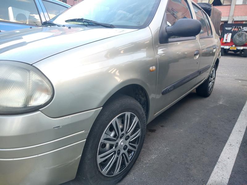 Renault Symbol • 2003 • 188,000 km 6