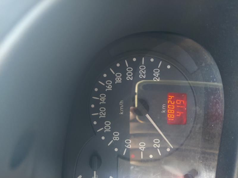 Renault Symbol • 2003 • 188,000 km 9