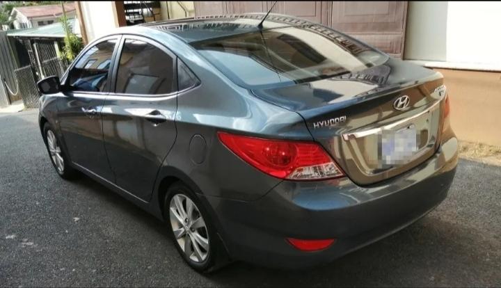 Hyundai Accent • 2012 • 100,000 km 5