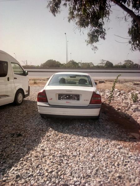 Volvo  • 2000 • 80 km 8