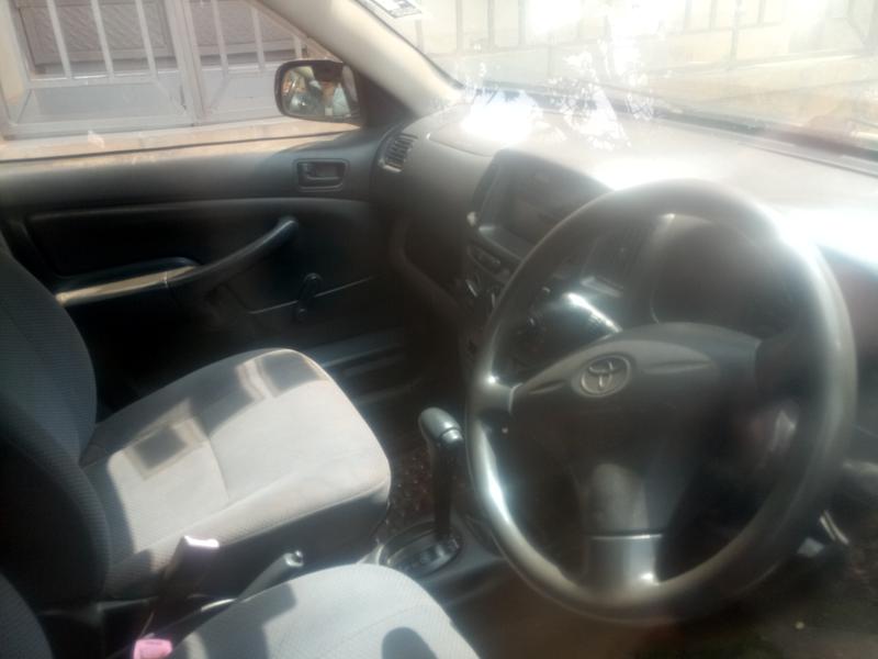 Toyota 4 Runner Limited • 2005 • 37,885 km 2