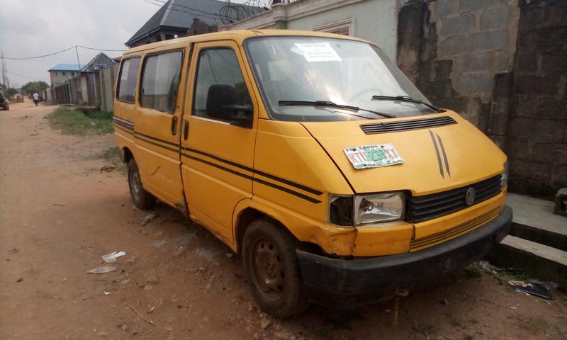 Volkswagen T4 • 2013 • 9,900 km 1