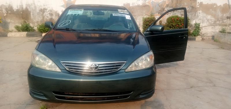 Toyota Camry • 2003 • 256 km 6