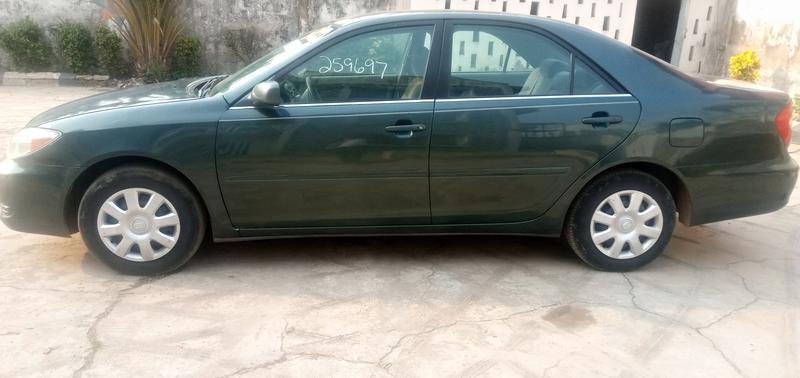 Toyota Camry • 2003 • 256 km 7
