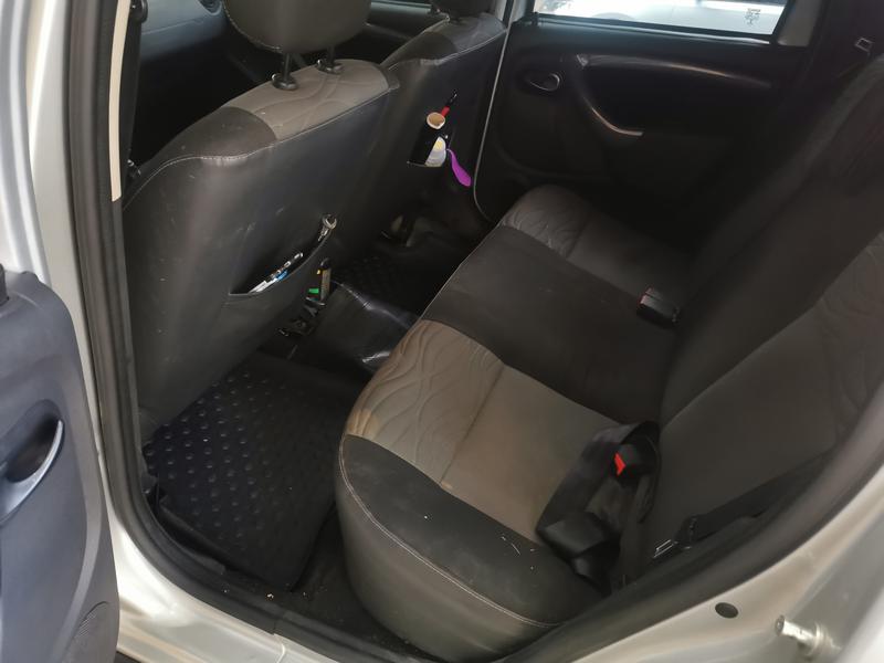 Renault  • 2016 • 56,000 km 5