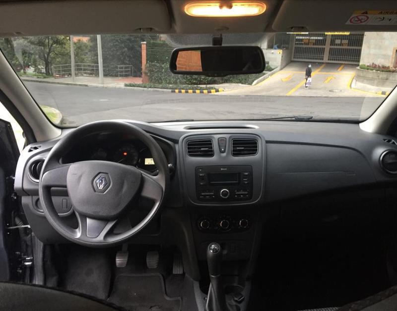 Renault Logan • 2019 • 33,000 km 4