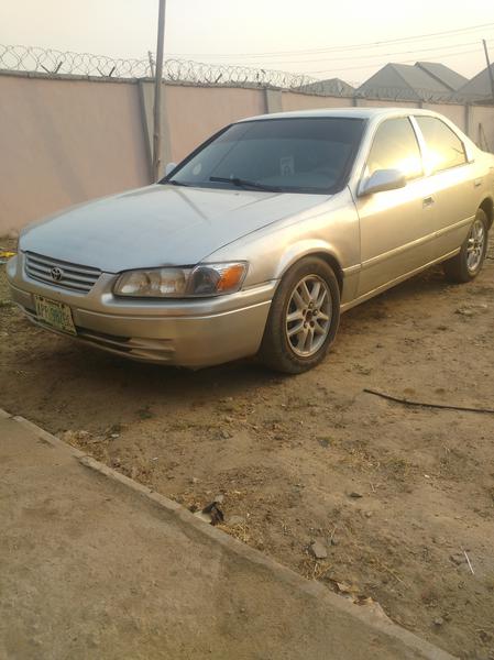 Toyota Camry • 2001 • 1,200 km 1