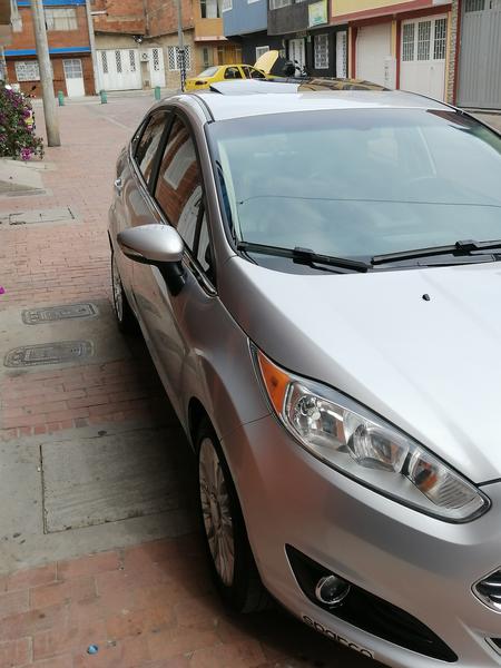 Ford Fiesta • 2016 • 57,361 km 4