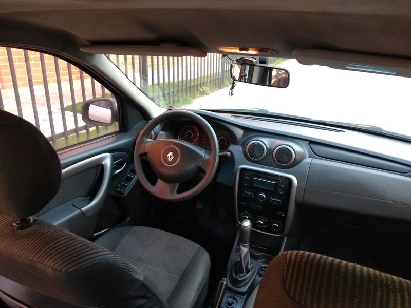 Renault Logan • 2013 • 156,000 km 1