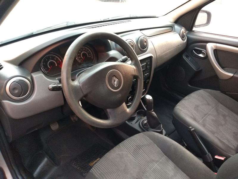 Renault Logan • 2013 • 156,000 km 9