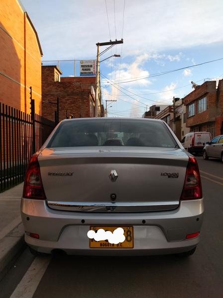 Renault Logan • 2013 • 156,000 km 3