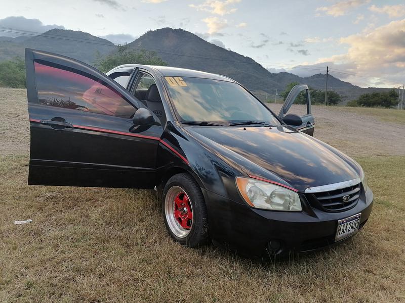 Kia Avella • 2006 • 153,000 km 8