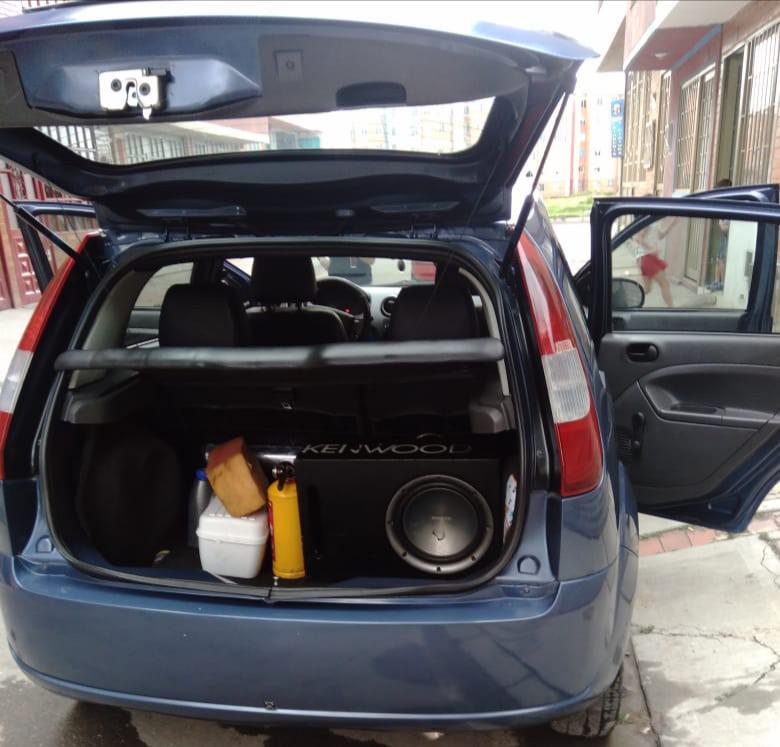 Ford Fiesta • 2005 • 115,000 km 10