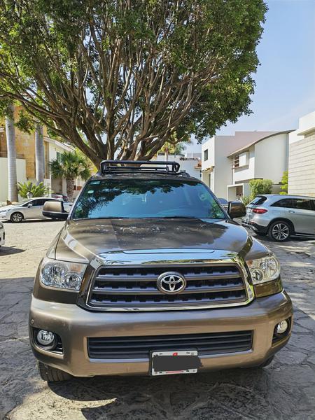 Toyota Sequoia • 2012 • 39,000 km 1