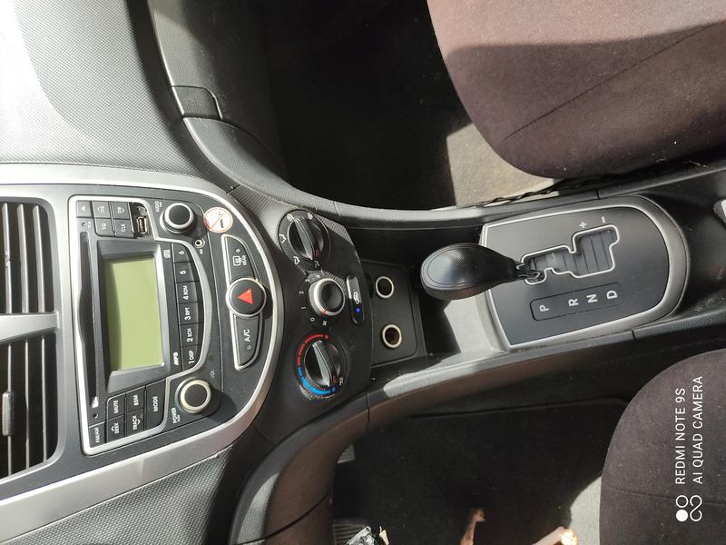 Hyundai Accent • 2012 • 93,332 km 7