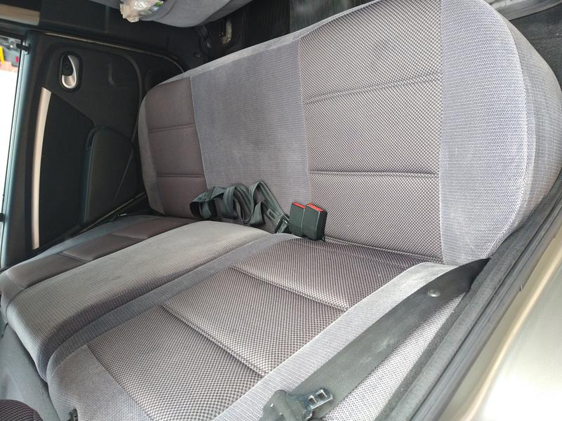 Renault 12 • 2012 • 64,000 km 6