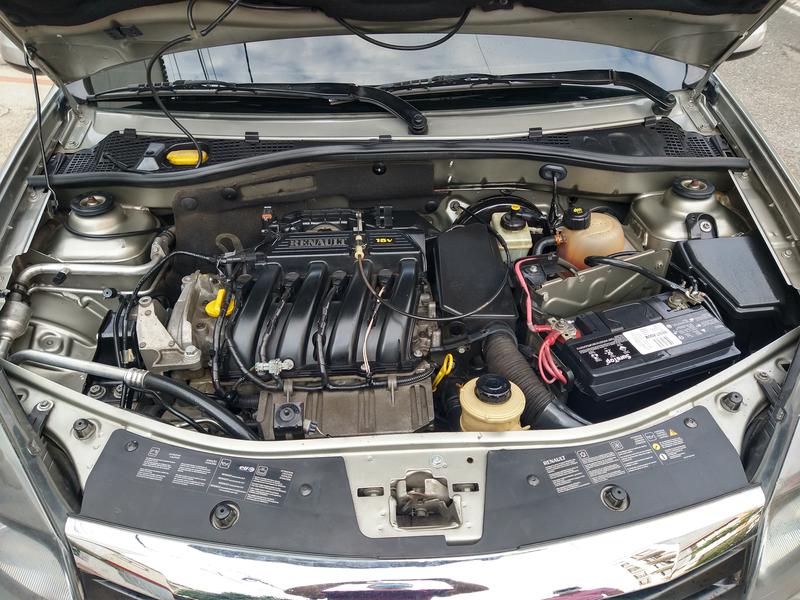 Renault 12 • 2012 • 64,000 km 1