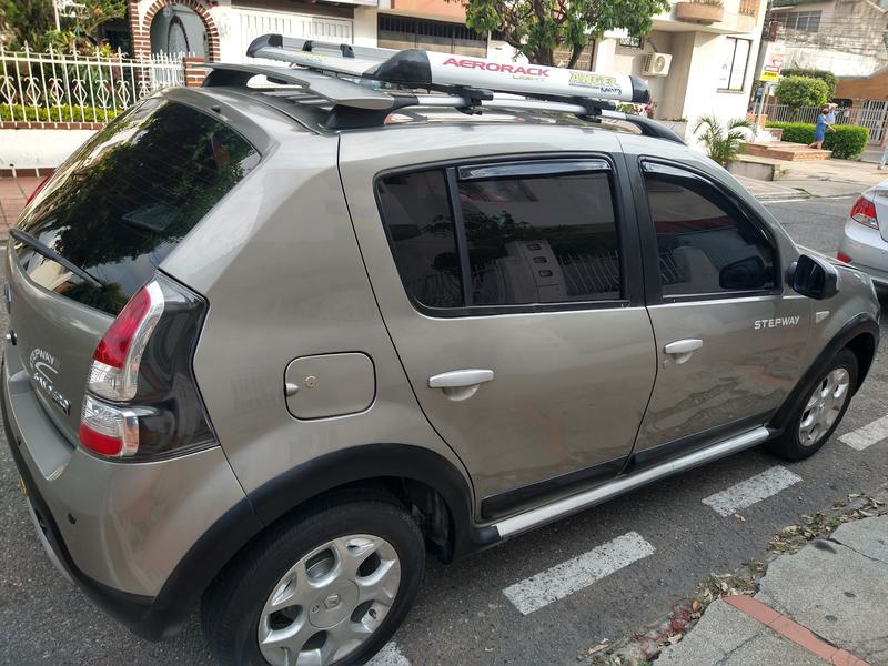 Renault 12 • 2012 • 64,000 km 5