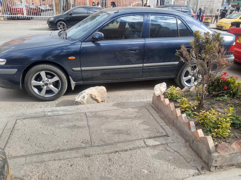 Mazda 626 • 2000 • 225,000 km 9