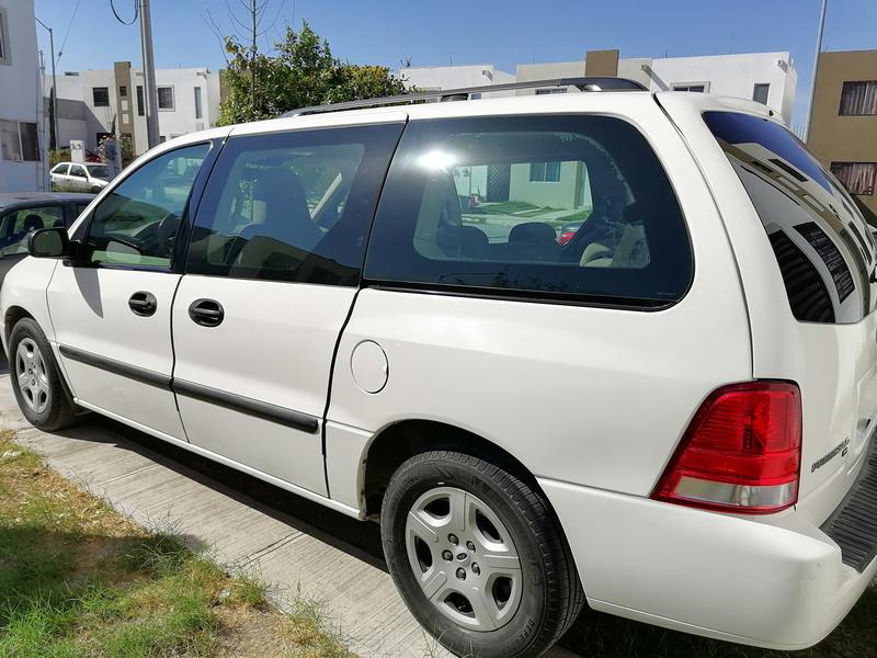 Ford Windstar • 2005 • 105,920 km 15