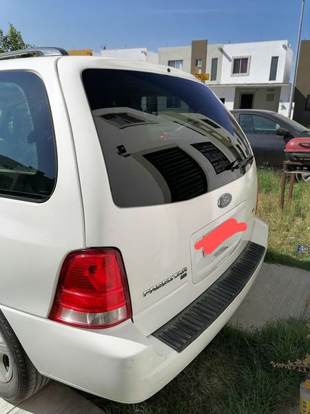 Ford Windstar • 2005 • 105,920 km 10