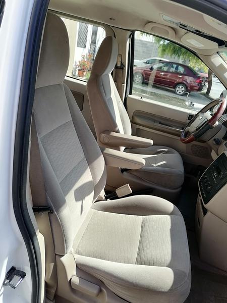 Ford Windstar • 2005 • 105,920 km 12