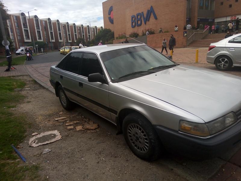 Mazda 626 • 1990 • 285,000 km 3