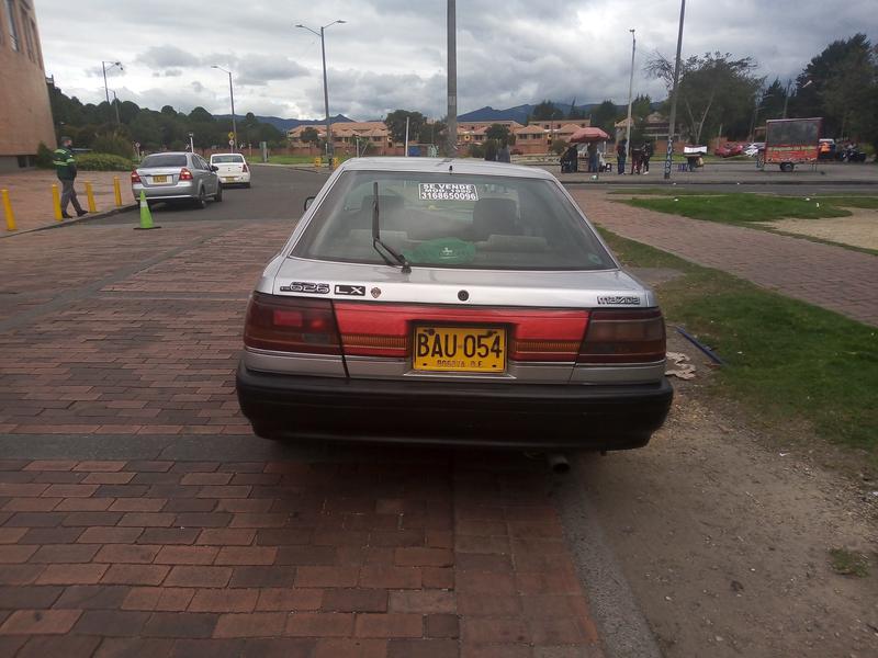 Mazda 626 • 1990 • 285,000 km 2